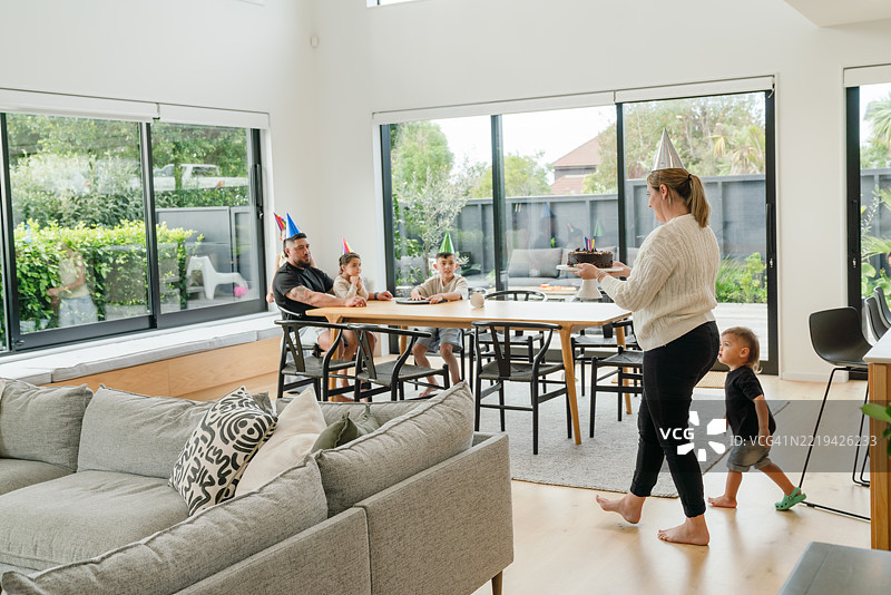 生日惊喜。图片素材