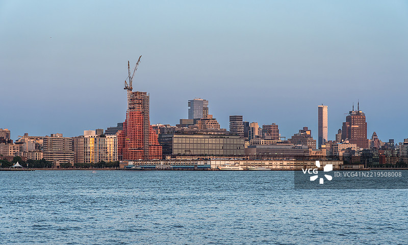 皮尔40和西村日落天际线图片素材