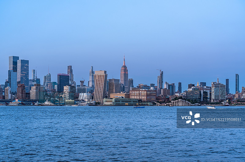 黄昏时分的切尔西和曼哈顿中城图片素材