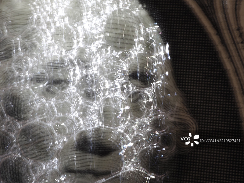 光子飞得比美元还快图片素材