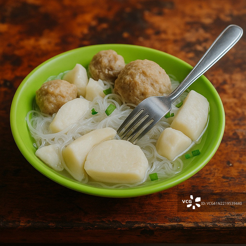 碗中食物的特写放在桌子上图片素材