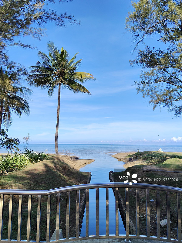 马来西亚沙巴的海洋与天空的美丽景色图片素材