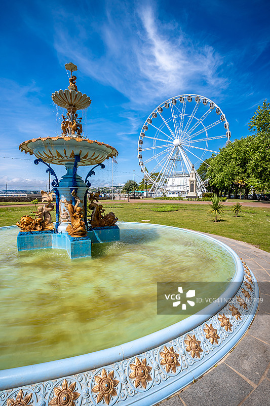 托基喷泉和大轮子图片素材