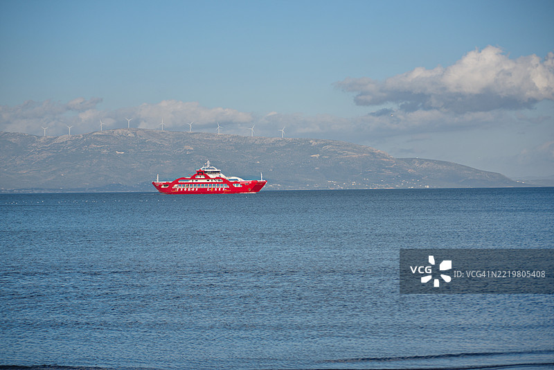 Tsokos Ferries船只从希腊Oropos驶往Eretria – 2022年6月图片素材