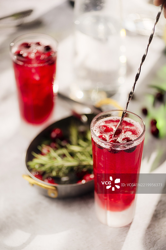 蔓越莓迷迭香无酒精鸡尾酒图片素材