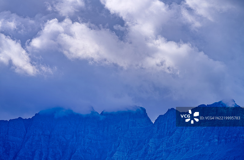 加拿大阿尔伯塔省的瓦特顿国家公园图片素材