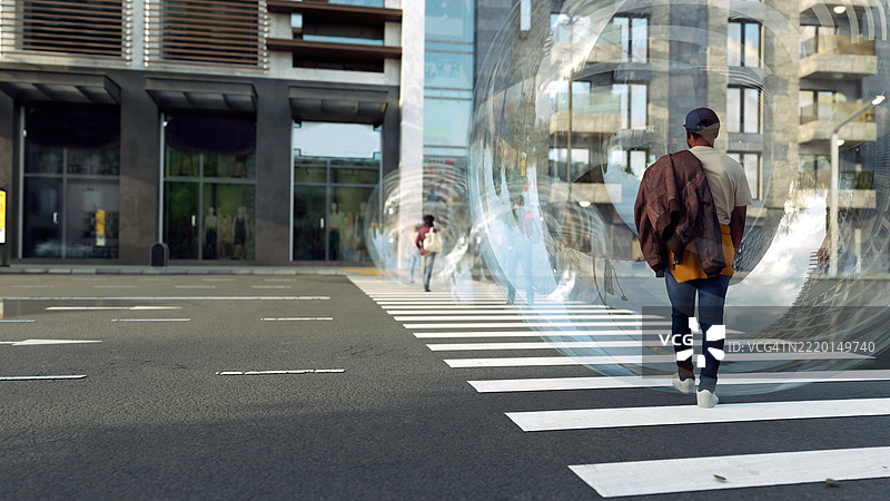 个人空间概念 - 走在透明球体中的人们图片素材