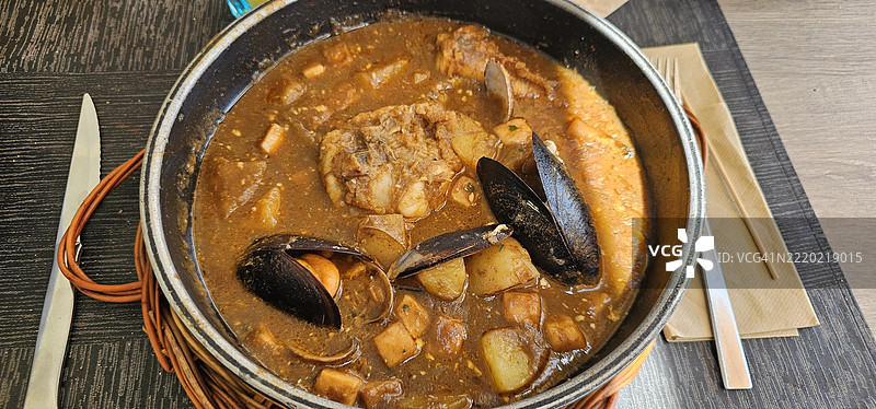 鱼炖汤图片素材