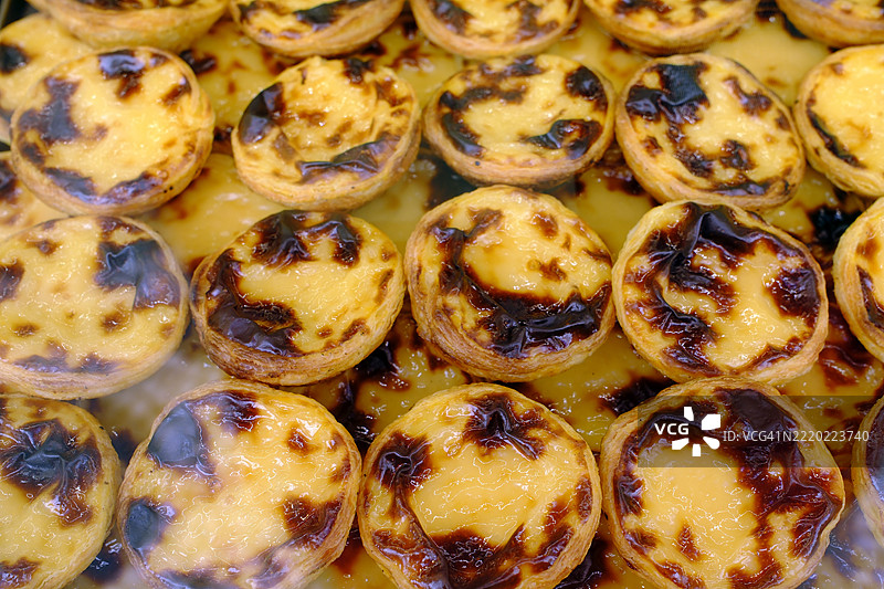 里斯本的面包店出售葡式蛋挞（Pastel de Nata）图片素材