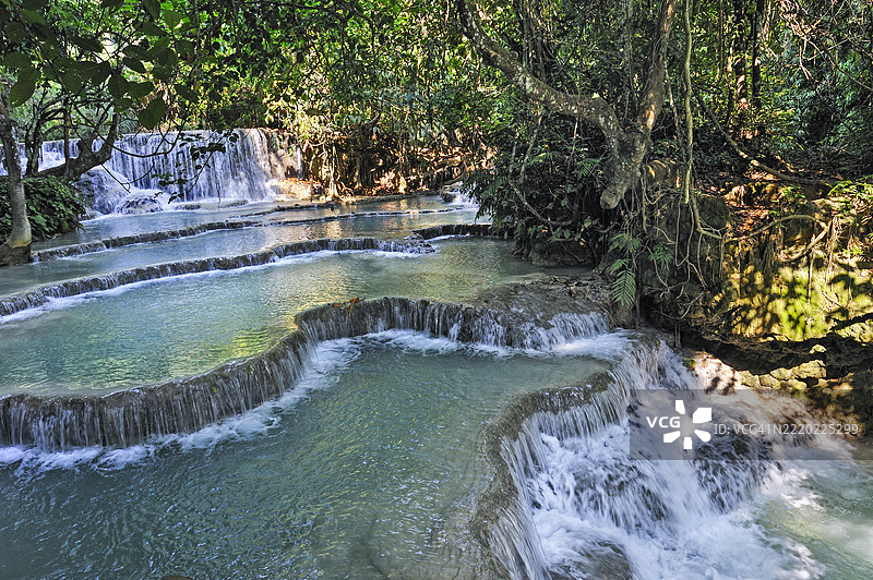 琅勃拉邦的光西瀑布，老挝图片素材