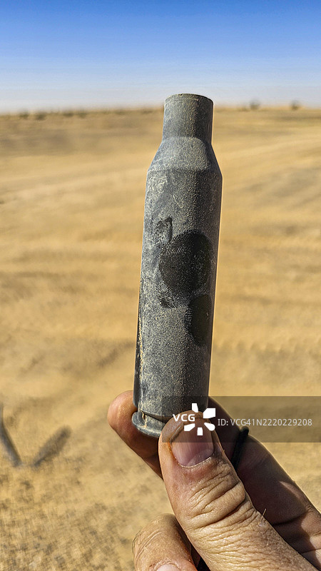 战争遗留的旧子弹，提比斯提山脉，乍得图片素材