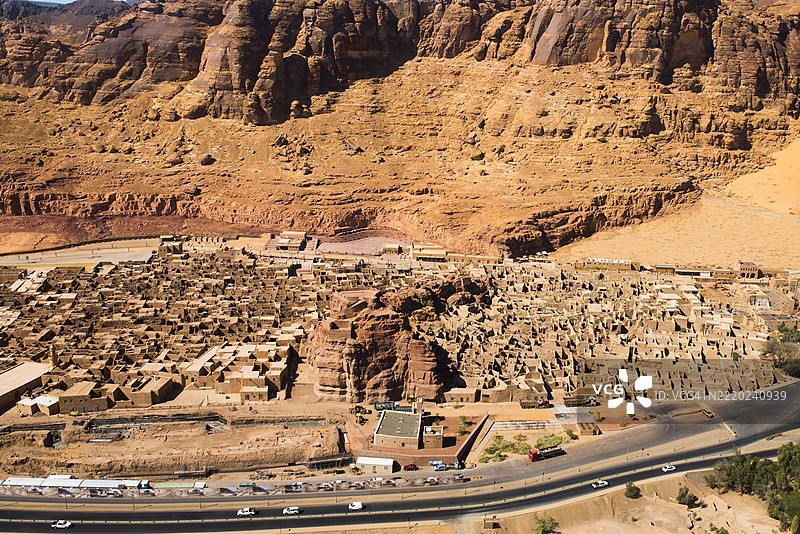 阿乌拉老城，麦地那省，沙特阿拉伯，正在重建的古老泥砖村庄的鸟瞰图图片素材