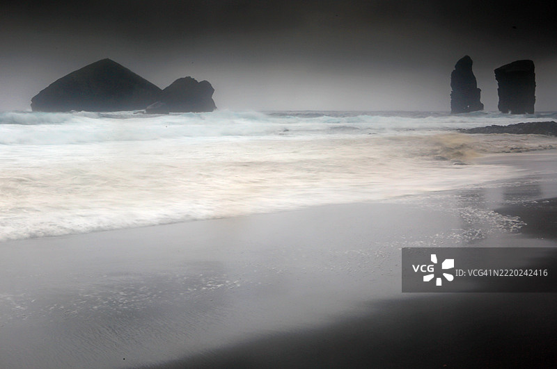 海堆和沙滩，莫斯特罗斯，圣米格尔，亚速尔群岛，葡萄牙图片素材