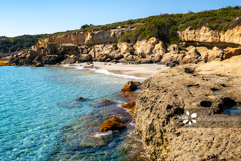 石化森林，阿吉亚·马里纳，阿吉奥斯·尼古拉斯地质公园，希腊南部的碧绿色海水海滩，希腊图片素材