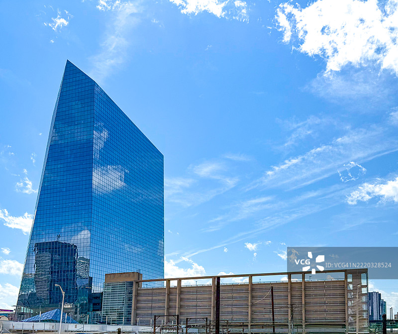 西费城的Cira中心反射玻璃摩天大楼图片素材