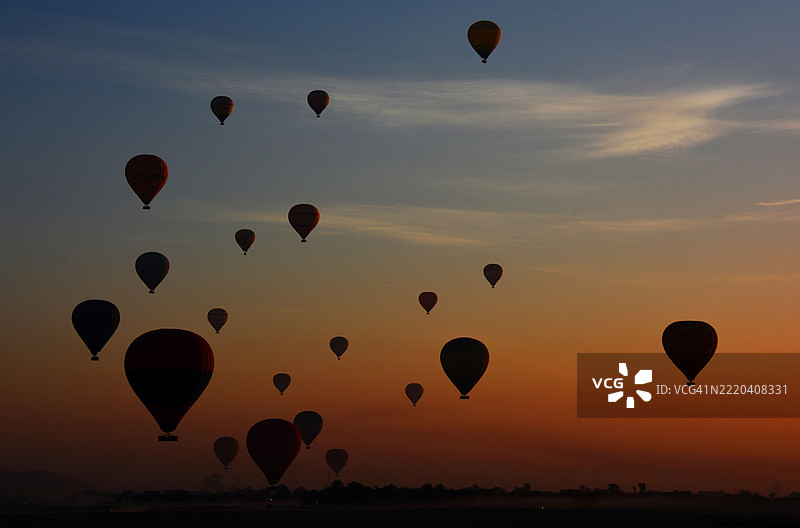 埃及日出热气球图片素材