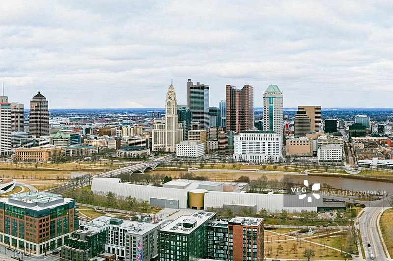 西奥托河 - 哥伦布市中心天际线 - 白天图片素材