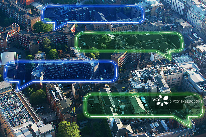 伦敦建筑之间的数字文本消息交流图片素材