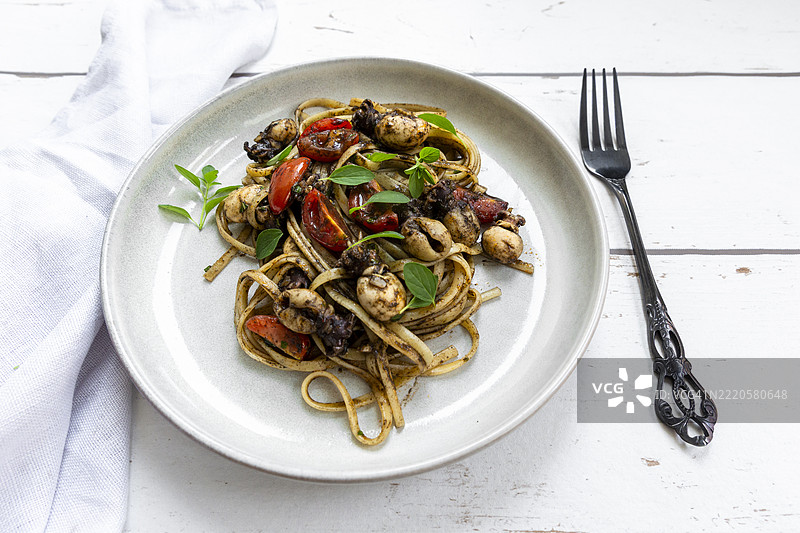 鱿鱼番茄意大利面图片素材