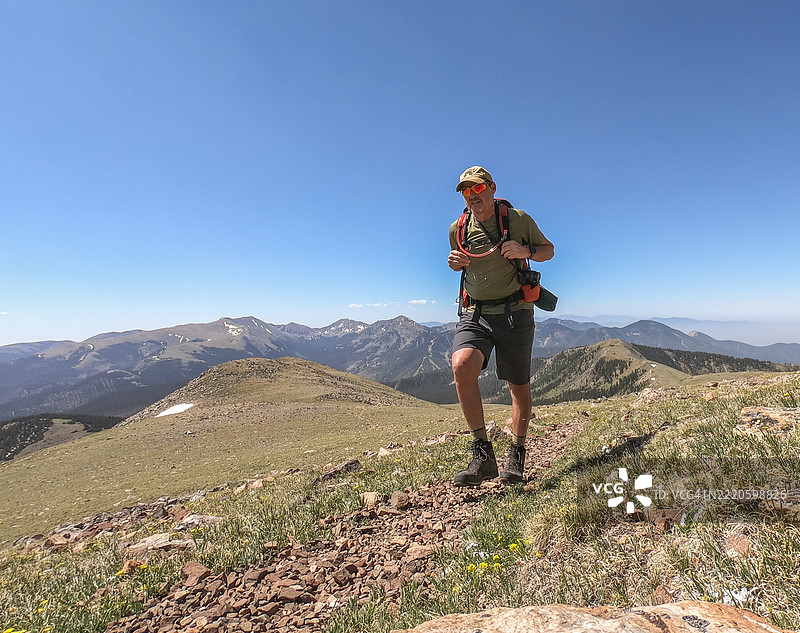 在圣克里斯托山脉徒步旅行图片素材
