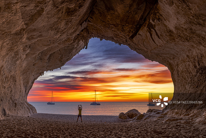 卡拉卢纳海滩，撒丁岛东海岸，努奥罗省，奥利亚斯特拉，意大利图片素材