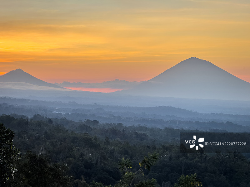 阿贡山图片素材