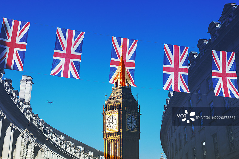 伦敦大本钟与联合杰克的合成图图片素材