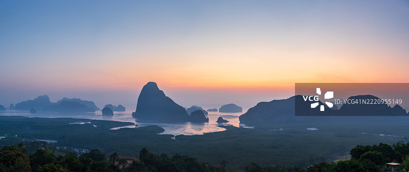 清晨的攀牙湾美丽景色图片素材