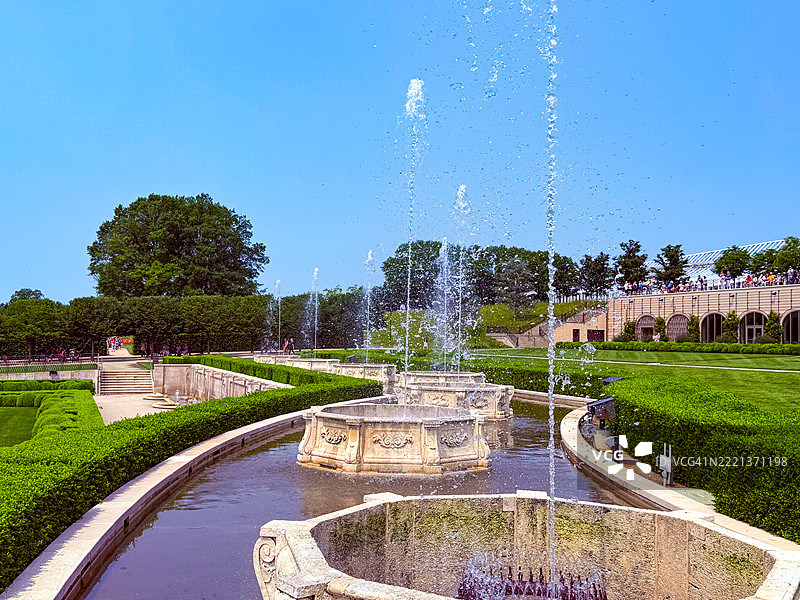 宾夕法尼亚州肯尼特广场的朗伍德花园主喷泉花园表演图片素材