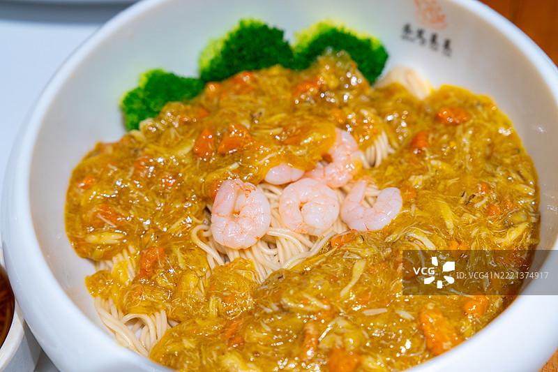 上海本地蟹黄面图片素材