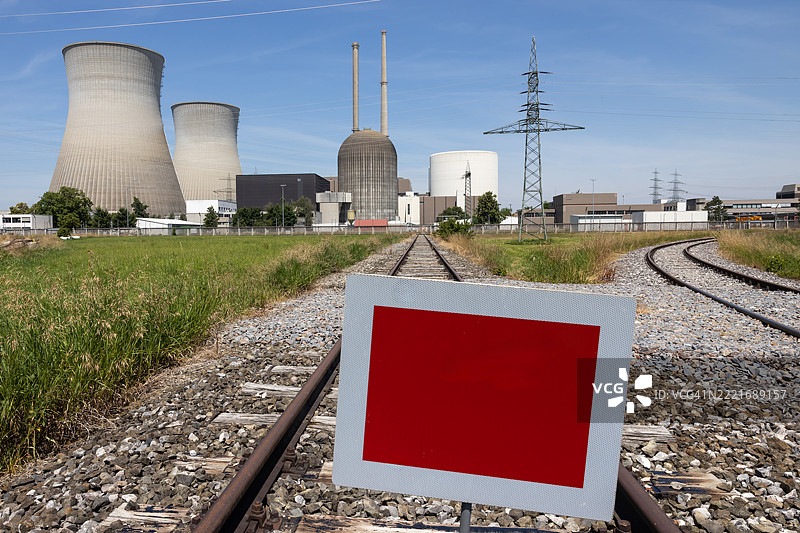在古恩德雷明根核电站的铁路关闭标志图片素材