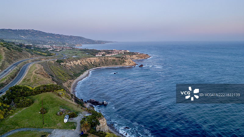 加州帕洛斯维尔德斯半岛海岸灯塔道路图片素材