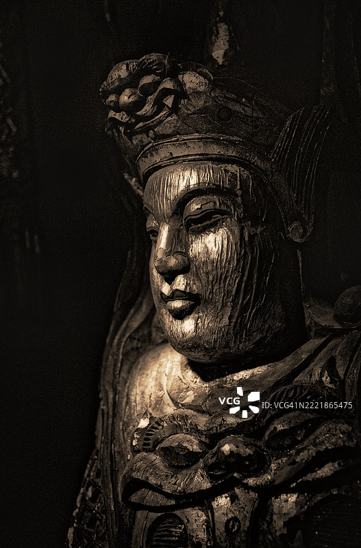 韦驮菩萨木雕图片素材