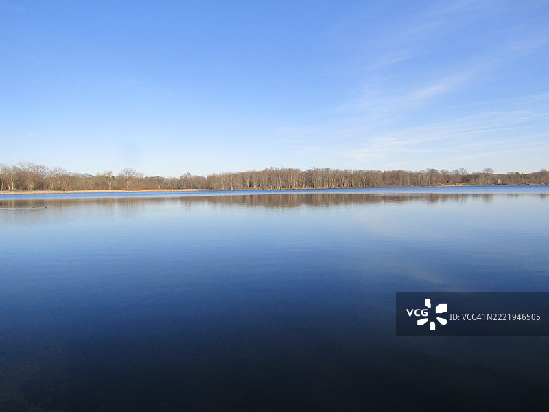 宁静小屋湖泊的风景，肯德尔维尔，印第安纳州，美国图片素材