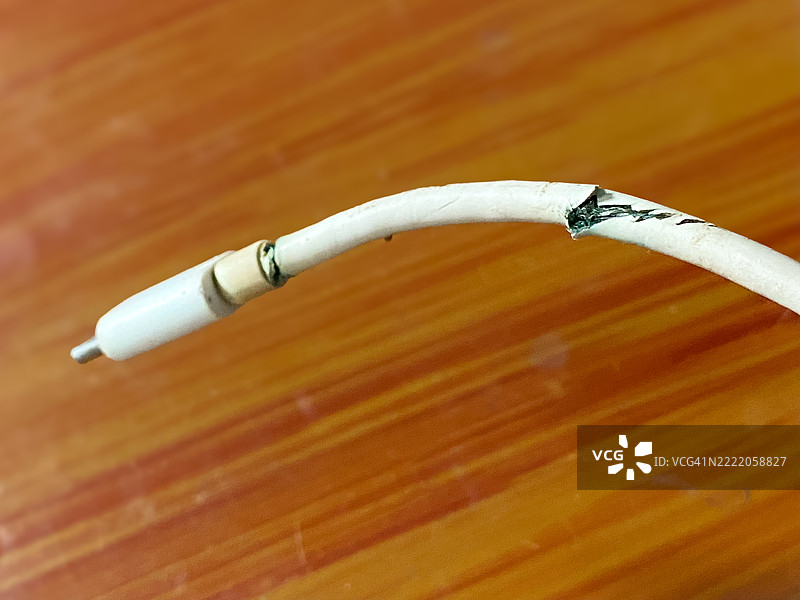 充电线正在剥落图片素材