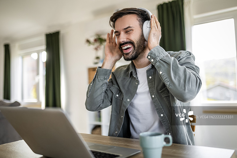 舒适与专注图片素材