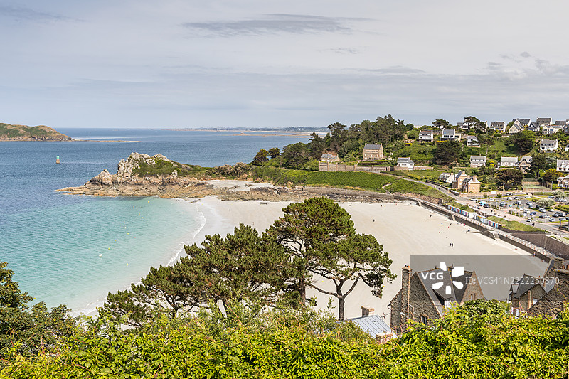 佩罗斯-吉雷克镇的海滩图片素材