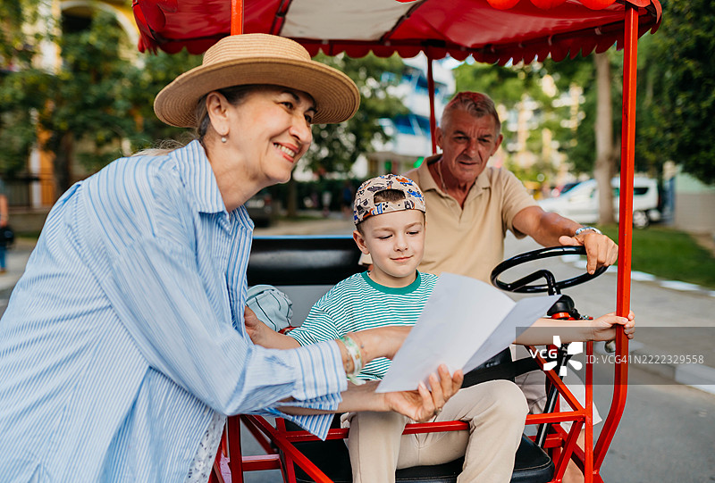我和我的祖父母图片素材