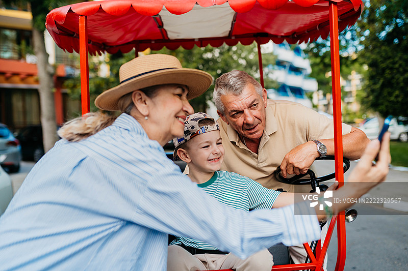 我和我的祖父母图片素材