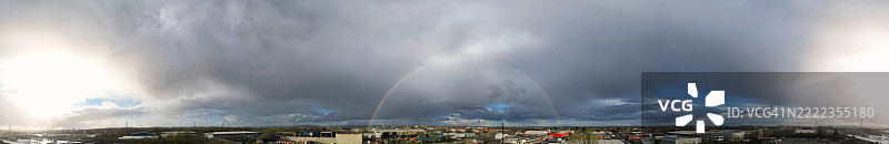 英国艾尔斯伯里镇的航拍全景图图片素材