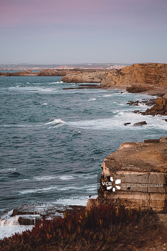傍晚时分的佩尼切，梦幻般的景色，葡萄牙莱里亚图片素材
