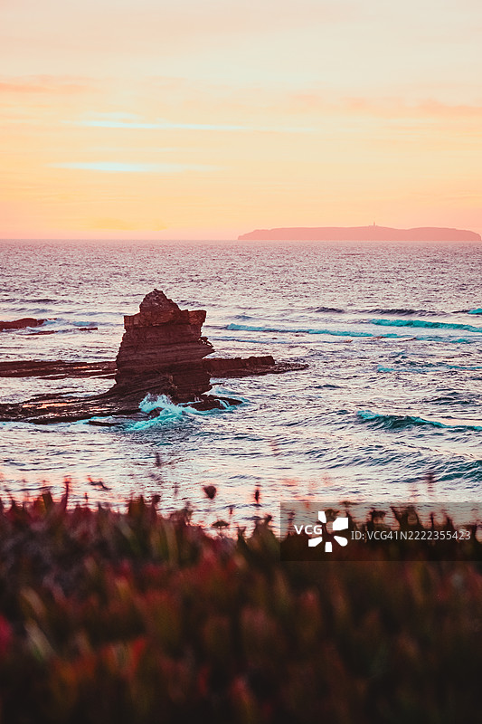 傍晚时分的佩尼切，梦幻般的景色，葡萄牙莱里亚图片素材