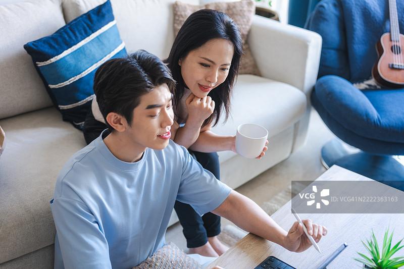 创新与合作的交汇点图片素材