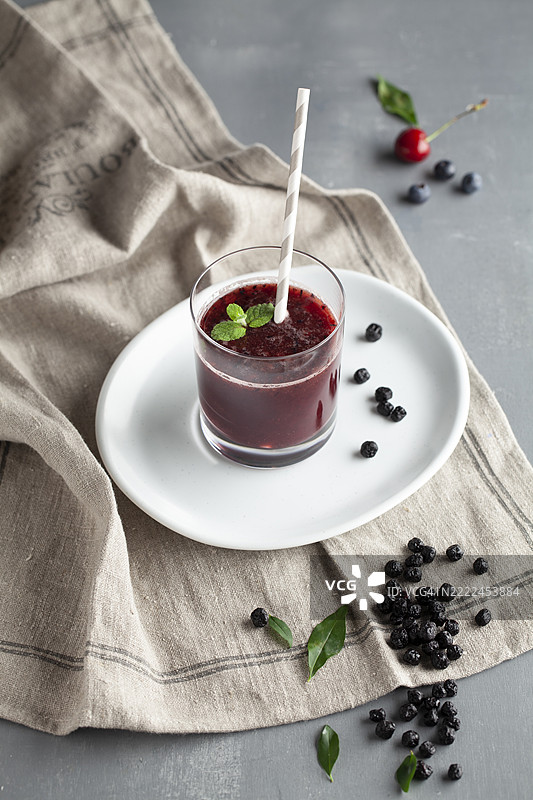 阿罗尼亚果汁图片素材