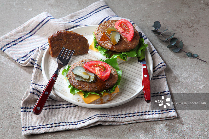 米饭汉堡（韩式牛肉饼）图片素材