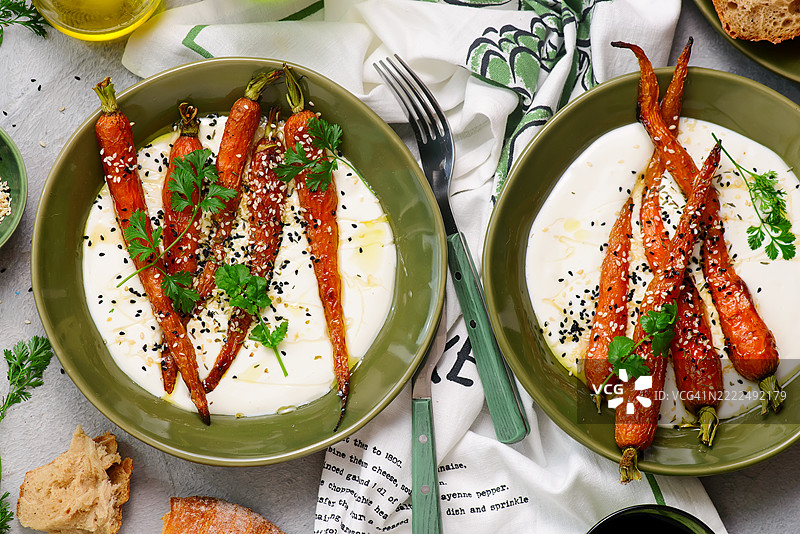 高角度视图的餐桌美食，乌克兰图片素材