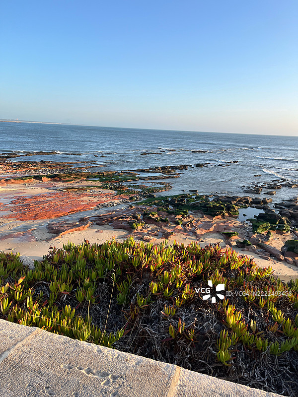 海洋与天空的美丽景色，葡萄牙中部的菲盖拉达福斯图片素材