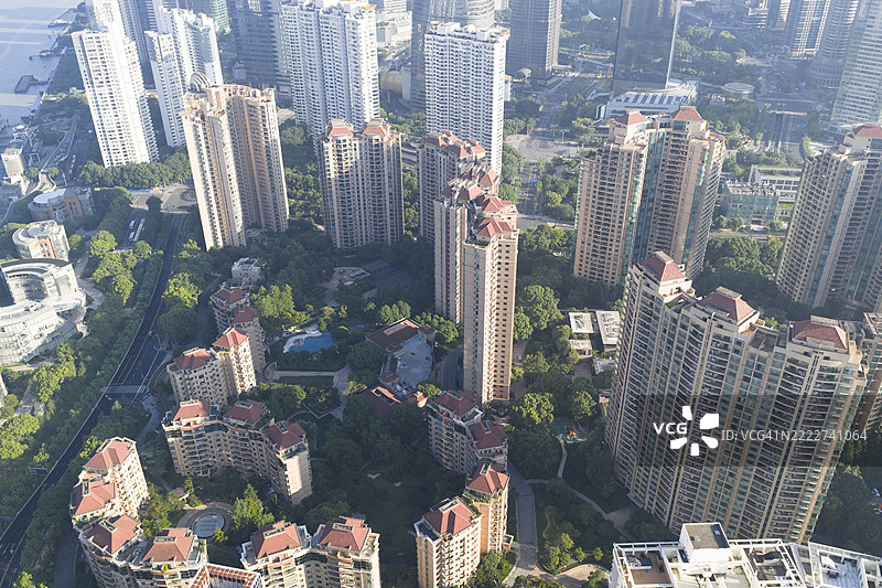 现代城市早晨的住宅建筑图片素材