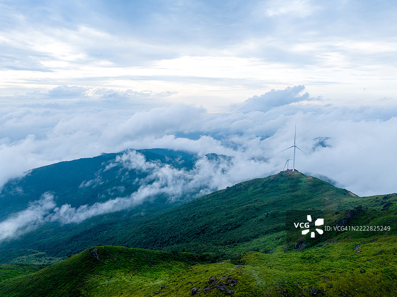 风电场与云海图片素材