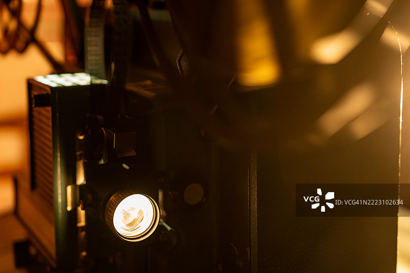 老式电影放映机胶卷图片素材